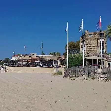 Holiday home Des Sablettes -st Mandrier Maison Du Pecheur *