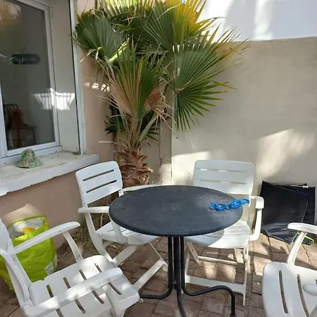 Des Sablettes -st Mandrier Maison Du Pecheur *