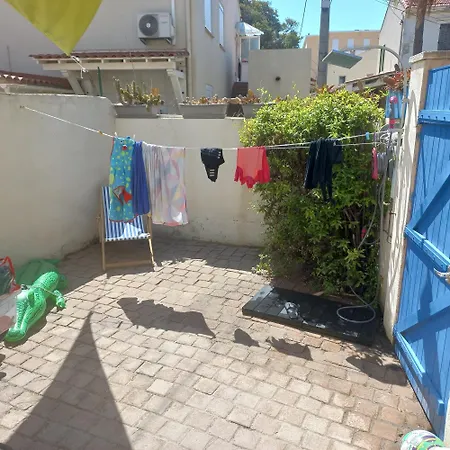 Holiday home Des Sablettes -st Mandrier Maison Du Pecheur *